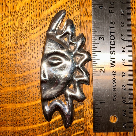 Large Vintage Sterling Silver Half Sun Brooch - Picture 3 of 3